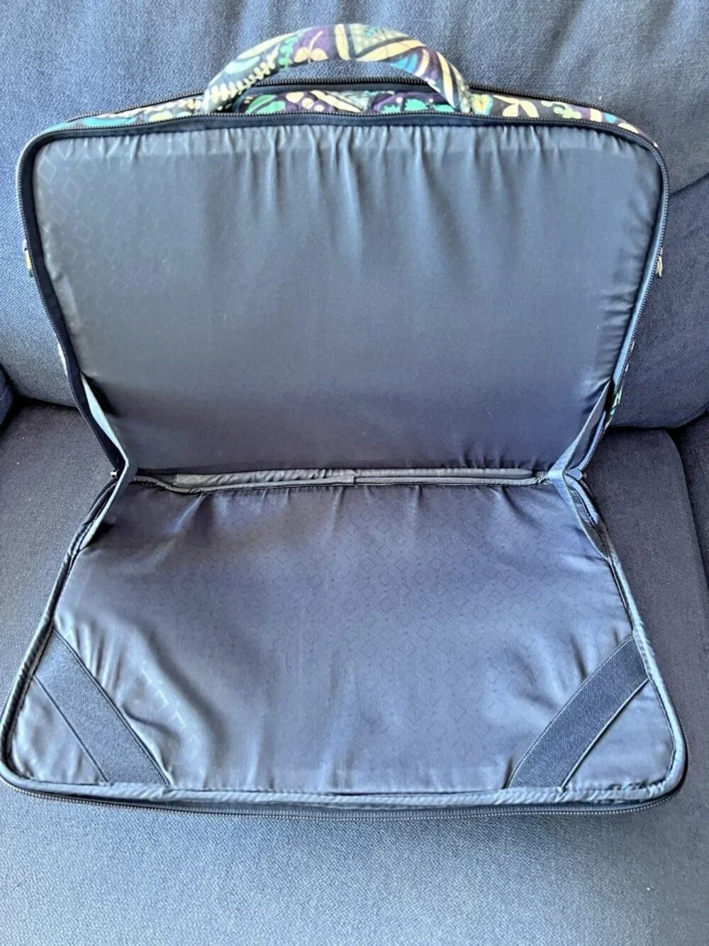 VERA BRADLEY Quilted Blue Island Medallion Laptop Bag Computer Travel 15